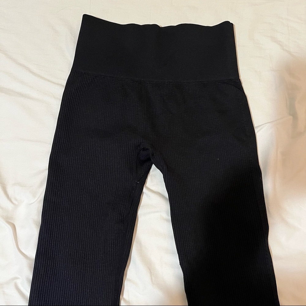 RIBBED LEGGINGS